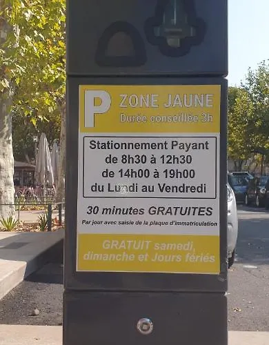 Non Fumeur 38m2 Calme Confort Ascenseur Garage Velo Lägenhet